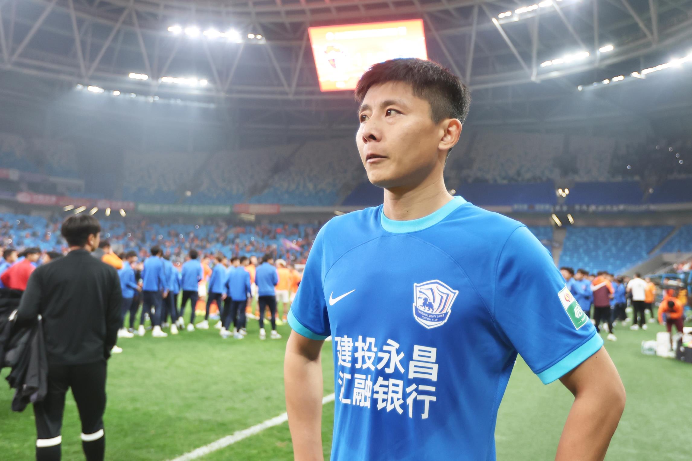 今天第5個(gè)！鄭凱木質(zhì)疑滄州：連續(xù)四年欠球員工資，還能過準(zhǔn)入？